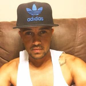 Meet your Posher, Daniel flavio